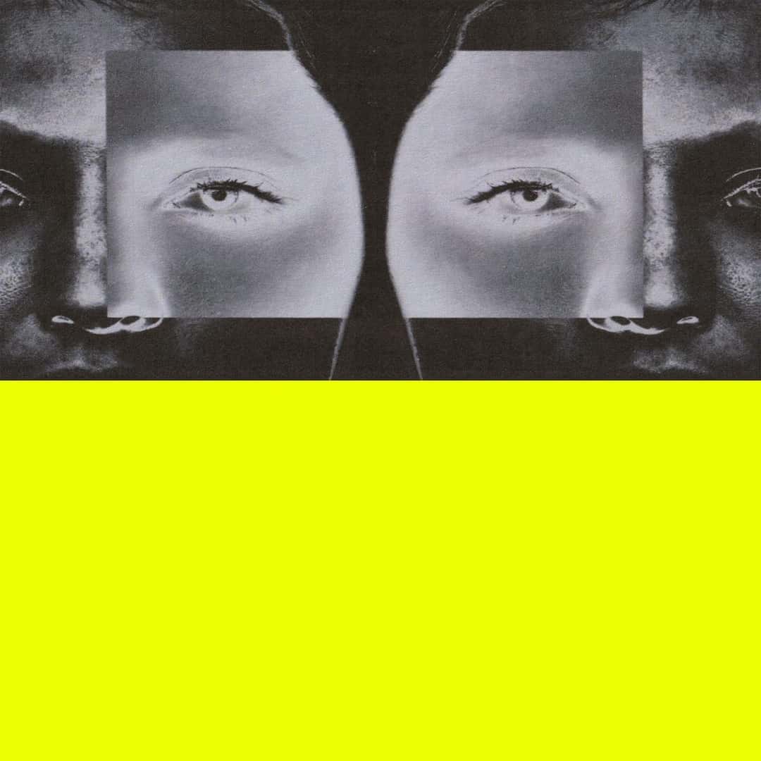Arte oficial difundido con el anuncio de «SLUG» de Bicep: dos rostros en blanco y negro enfrentados como en un espejo, con los ojos recortados en un rectángulo, sobre un gran bloque amarillo