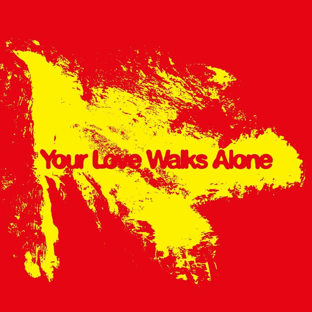 Portada del single «Your Love Walks Alone», de Trentemøller: manchas amarillas como pinceladas sobre un fondo rojo, con el título escrito encima