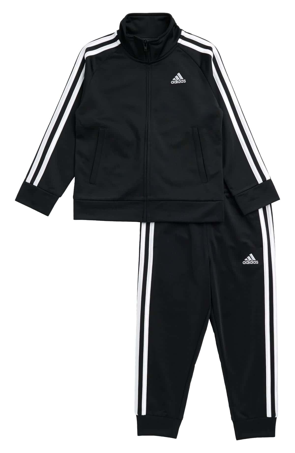 Conjunto deportivo adidas para niños en negro: chamarra con cierre y pants, ambos con tres franjas blancas