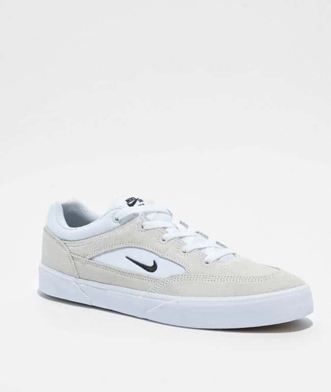 Tenis Nike SB Malor blancos de gamuza y lona con swoosh negro bordado